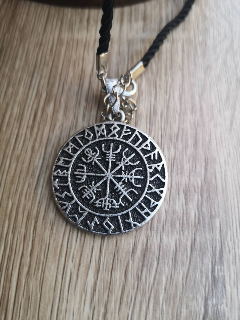 Norse Symbol Viking Vegvisir, Viking Compass Rune Circle amulet pendant necklace