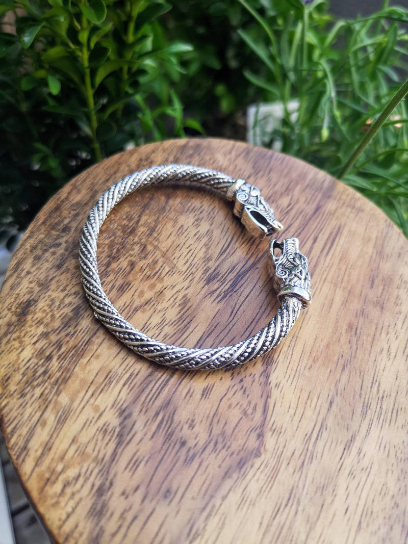 Viking Silver colour young wolf Bracelet, Game of Thrones