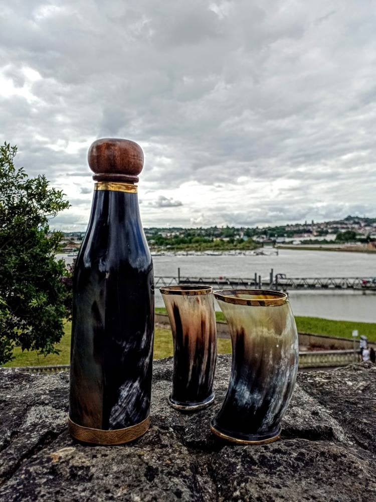 Real Ox Horn Viking Drinking Bottles, Horn bottle with Wooden lid