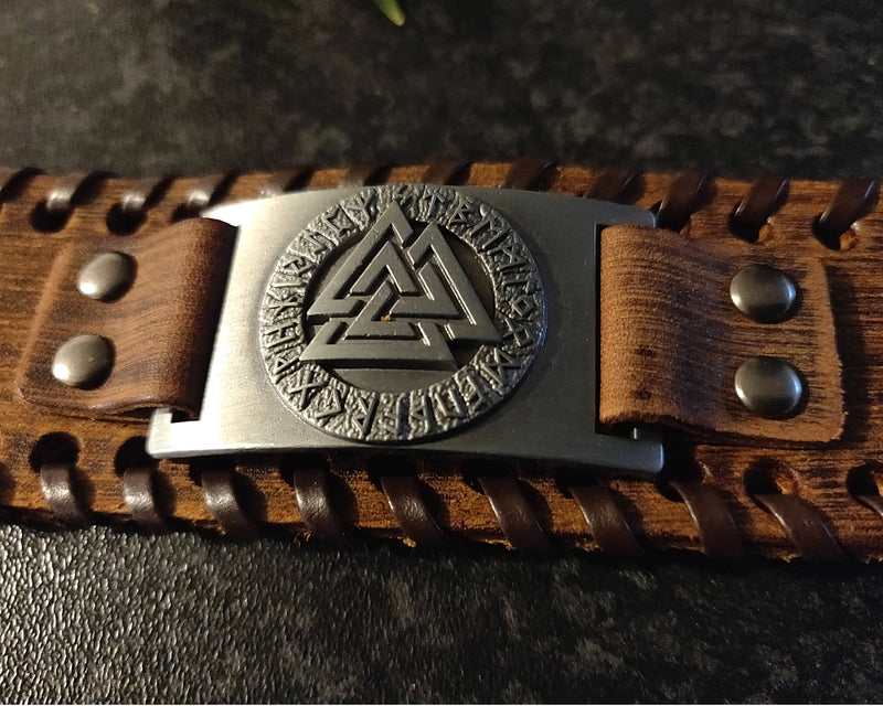 Viking Valknut Wristband Nordic Runes Symbol Brown Leather Bracelet, Gift for Him, Men's Bracelet